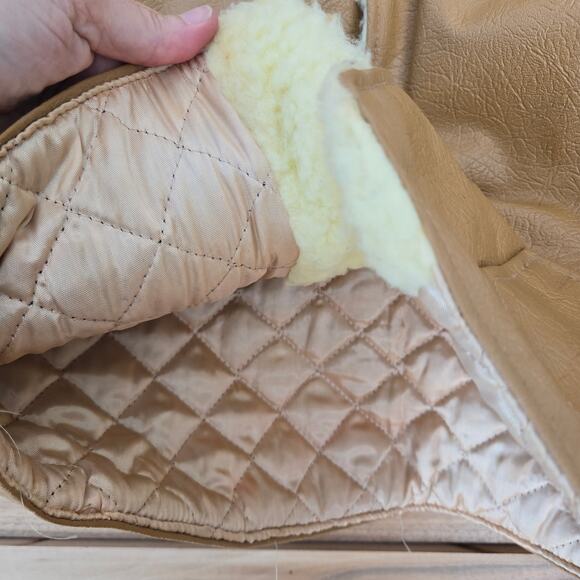 Finger Hut Vintage Mens Faux Leather Vest Snap Front Pockets 40 l/xl Tan dadcore - Picture 4 of 7